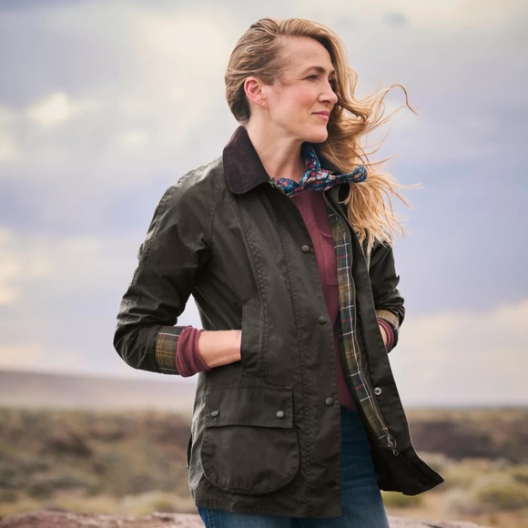 Women’s Barbour Jacket - Picture 1 of 6